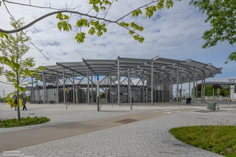 Grand Paris Express station Villejuif — inox et lumière — Jacques Hamard
