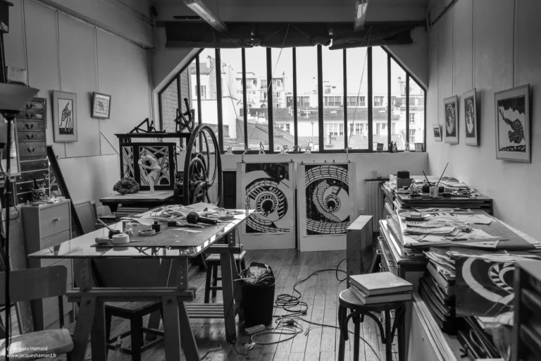 Reportage atelier sculpteur bois Paris — Jacques Hamard photographe portraits métier